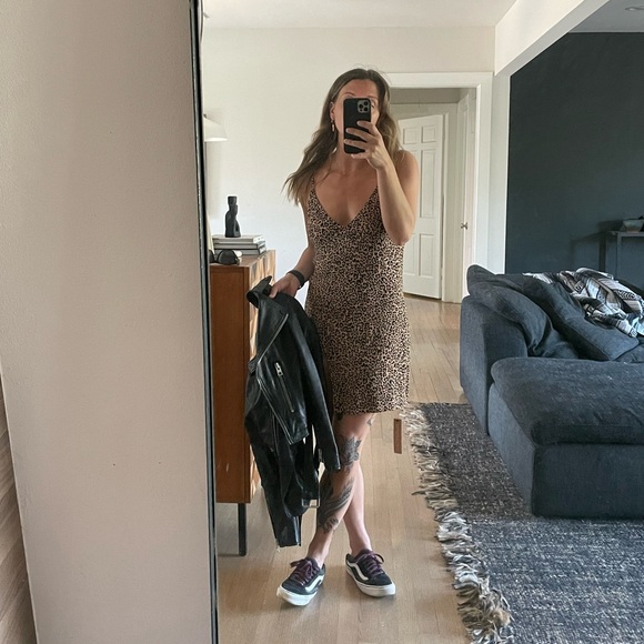 Reformation Marlowe Dress - Picture 2 of 7